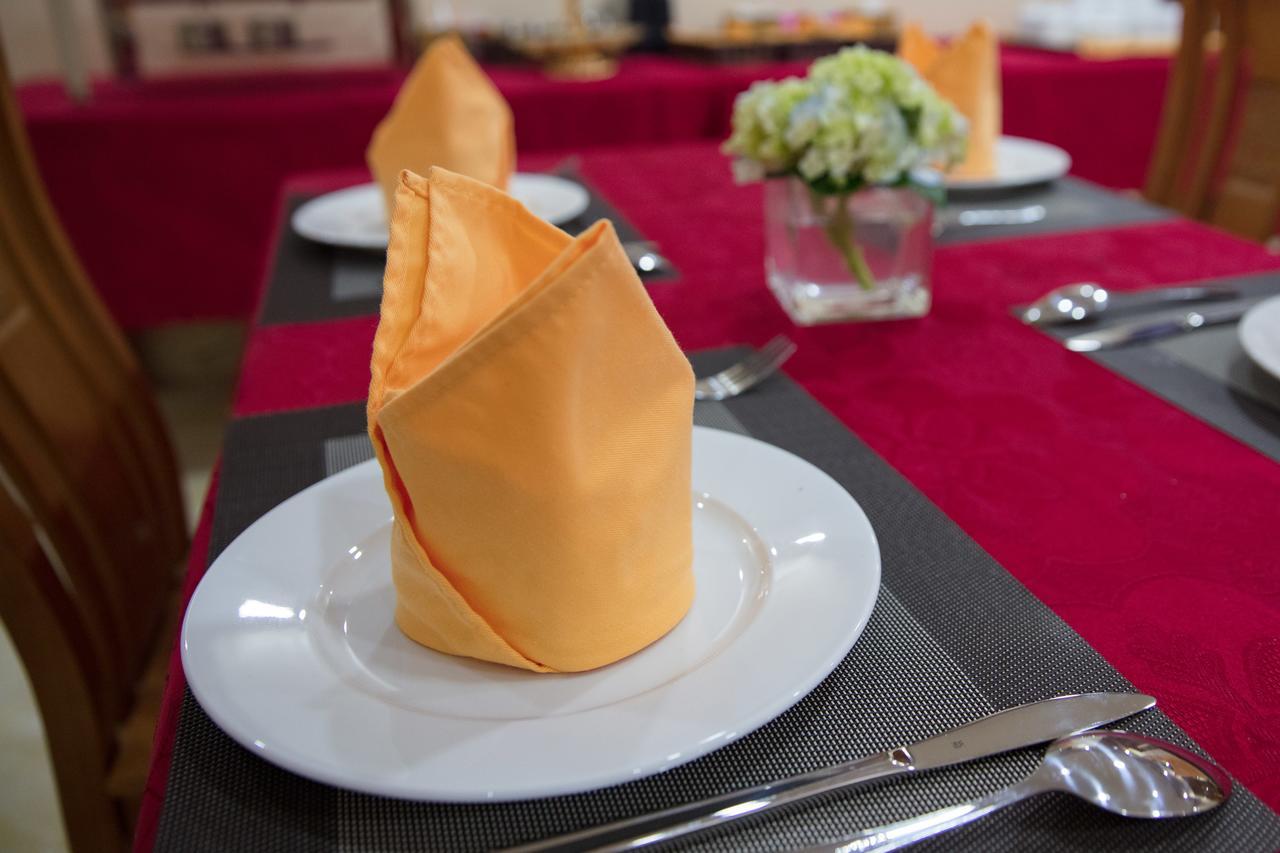 Cat Ba Orchid Hotel Cat Ba Island Екстериор снимка